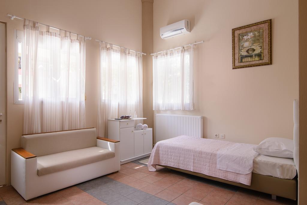 Family Inn Apartments&Suites ネオス・マルマラス エクステリア 写真